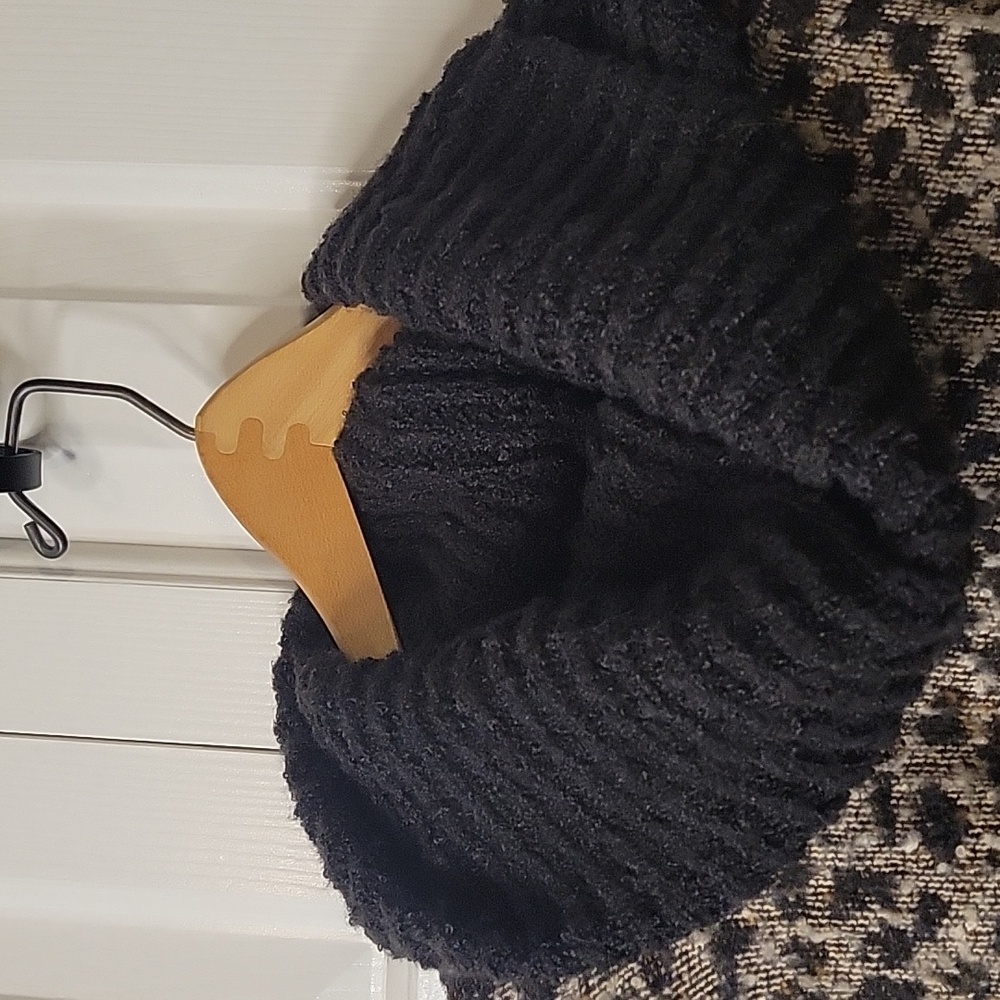 Leopard Print Poncho with Black Fringe - Picture 4 of 7